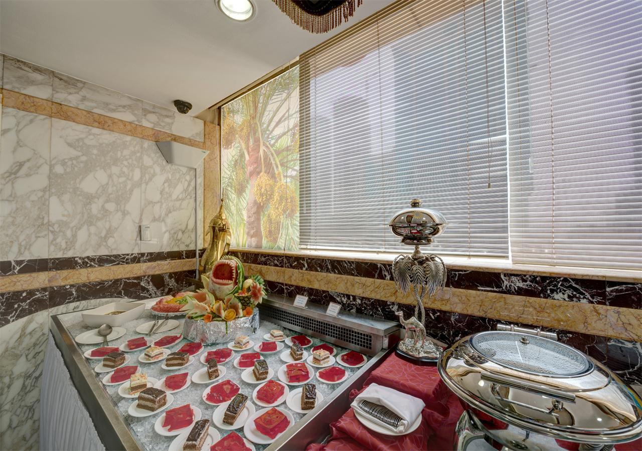 Sharjah Palace Hotel Exterior photo